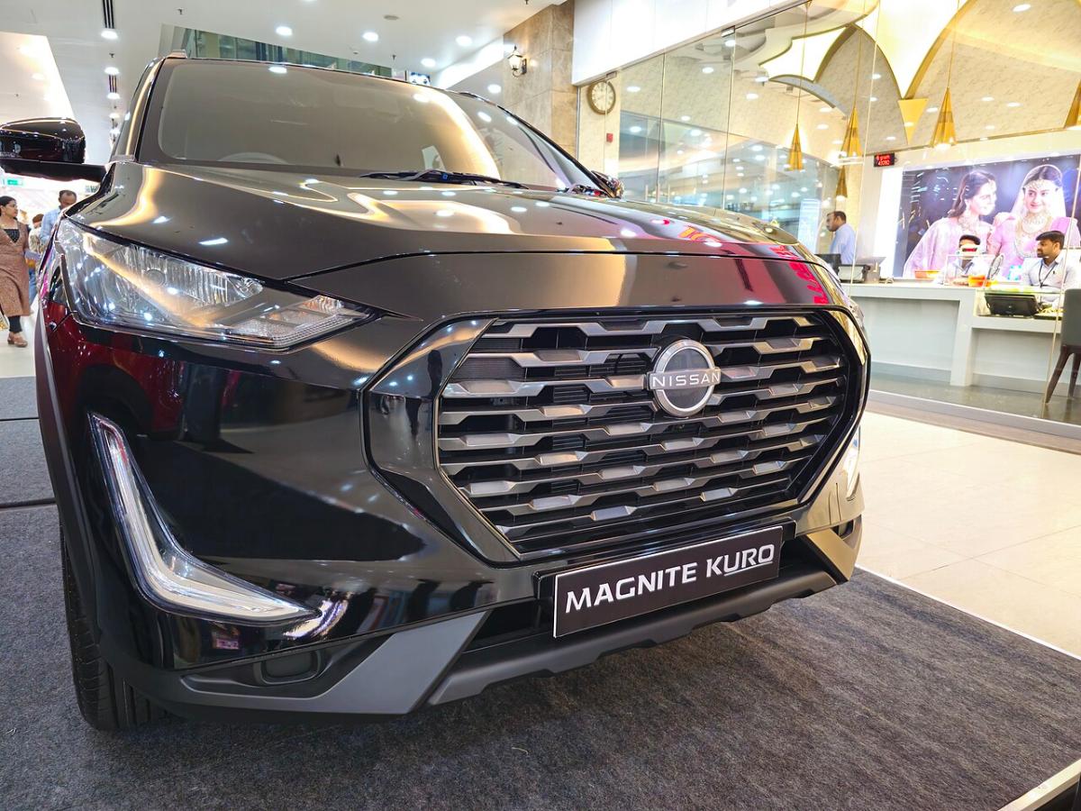Nissan Magnite compact SUV, exterior photo 1