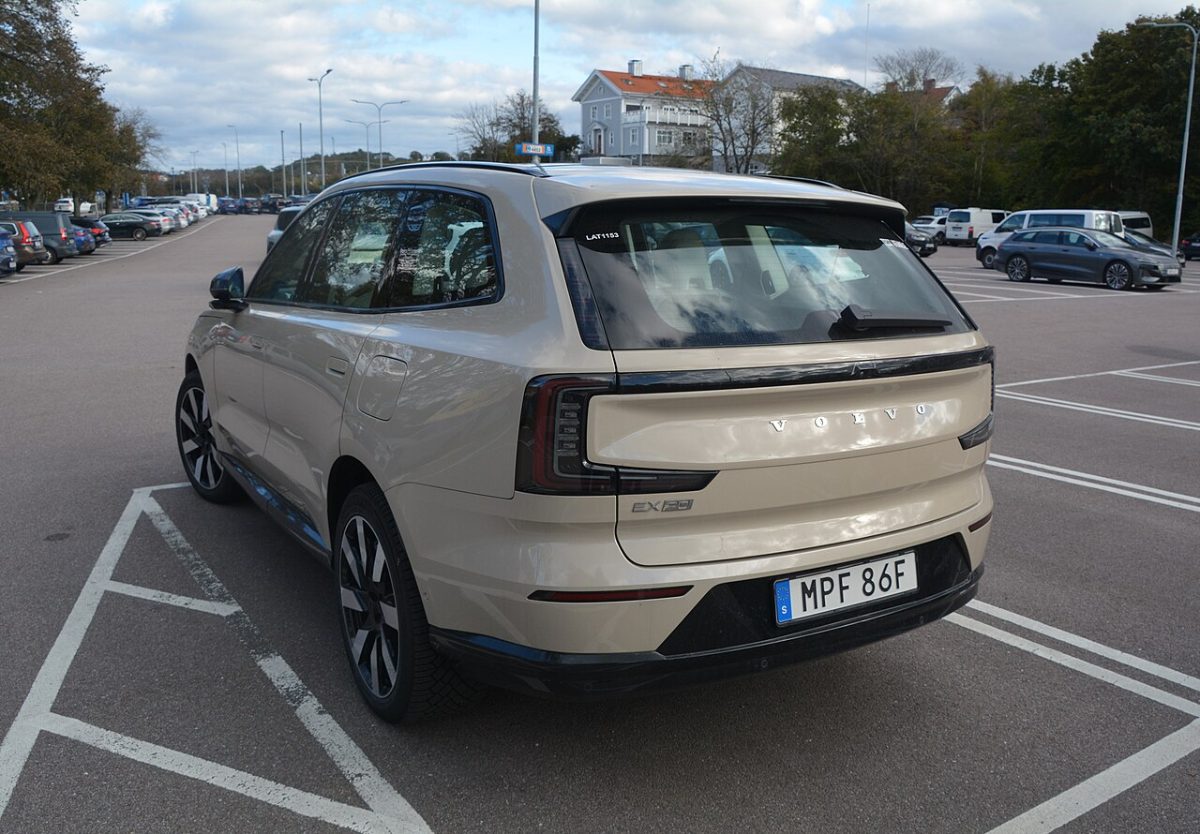 Volvo EX90 electric SUV, exterior photo 1